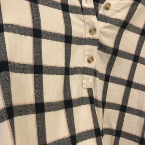 Abercrombie & Fitch Tops - Plaid quarter button up Abercrombie & Fitch Tops - Plaid quarter button up